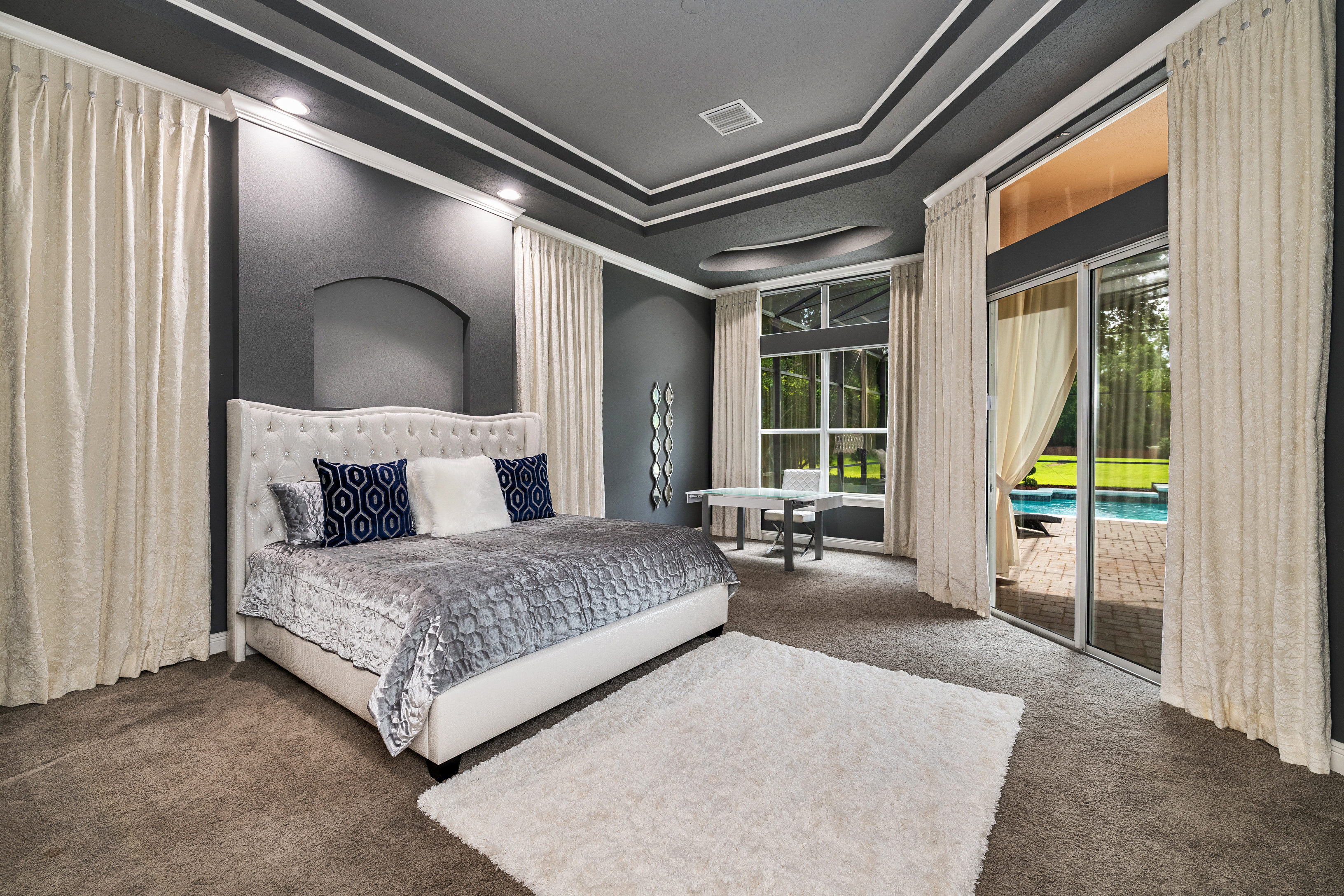 10. Main Bedroom 1 10. Main Bedroom 1